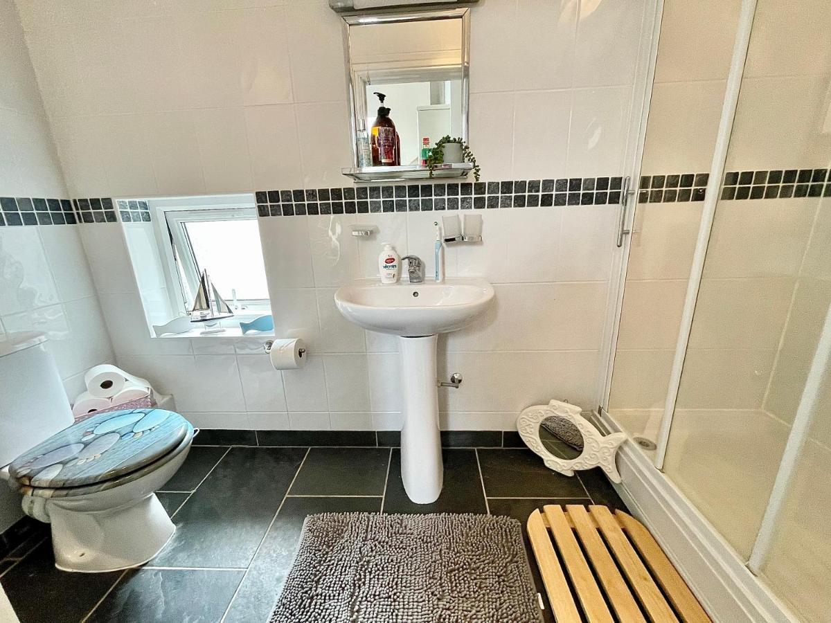 The Mermaids Watch Pendine Dog Friendly With Cymru Holidays Exterior foto